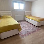 Cozy Ground Floor Apartment