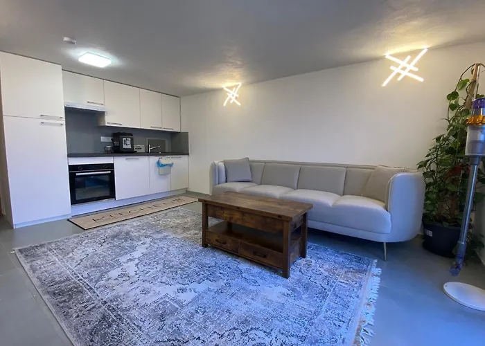 Cozy Ground Floor Apartmán